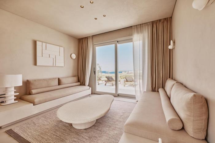 ovea paros