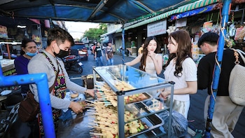 b2 huai khwang boutique and budget hotel