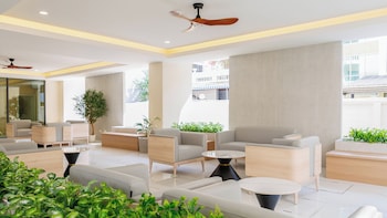 b2 huai khwang boutique and budget hotel