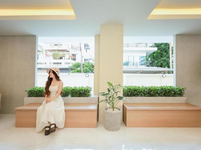 b2 huai khwang boutique and budget hotel