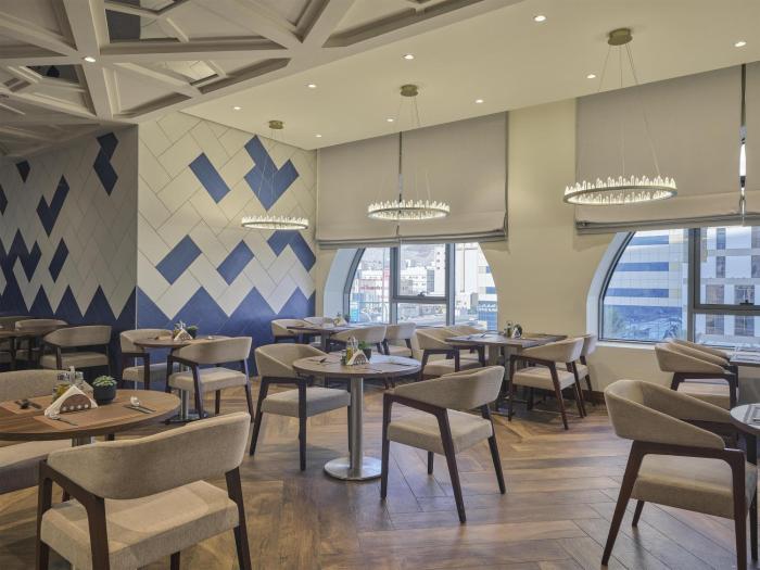 doubletree by hilton makkah aziziyah