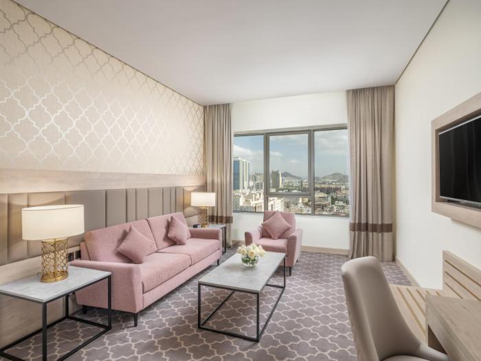 doubletree by hilton makkah aziziyah