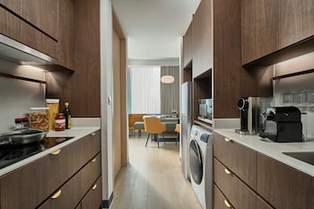 Oakwood Premier Raffles Place Singapore,,5 star