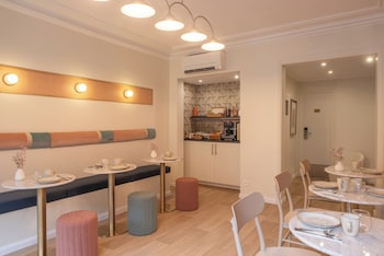 Hotel Prony Monceau,,3 star