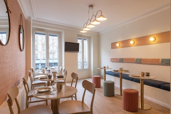 Hotel Prony Monceau,,3 star