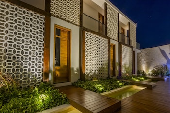 o tulum riviera maya condo hotel