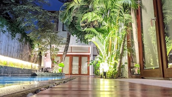 denalee villa