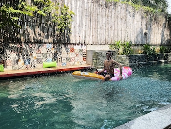 denalee villa