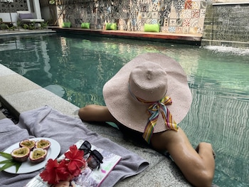denalee villa