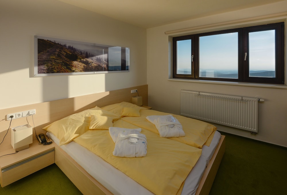 Horsky Hotel Friesovy Boudy,Bedrichov,3 star