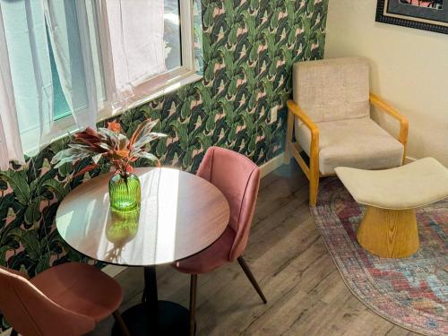 forty first place boutique hostel