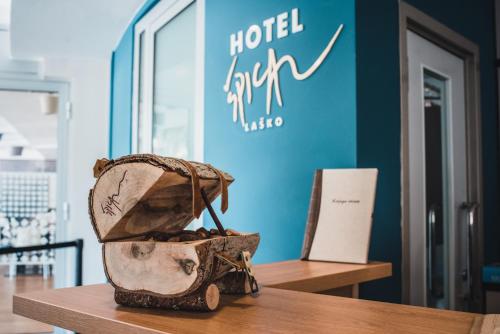 hotel spica lasko