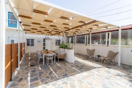 pteleo apartments