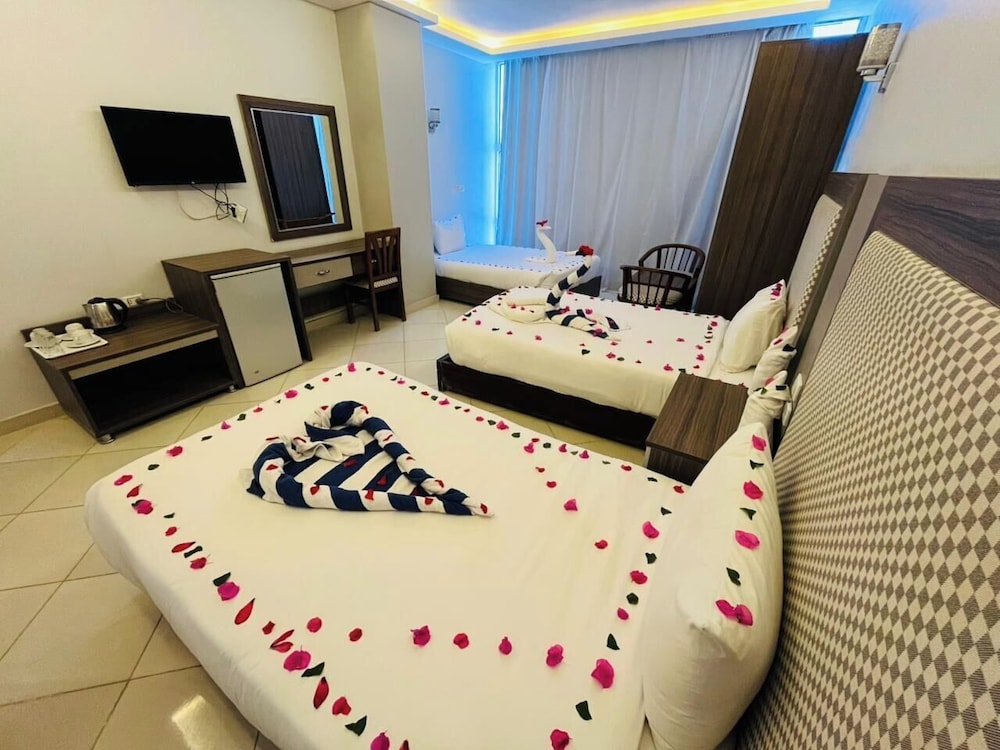 elite sea sky hotel