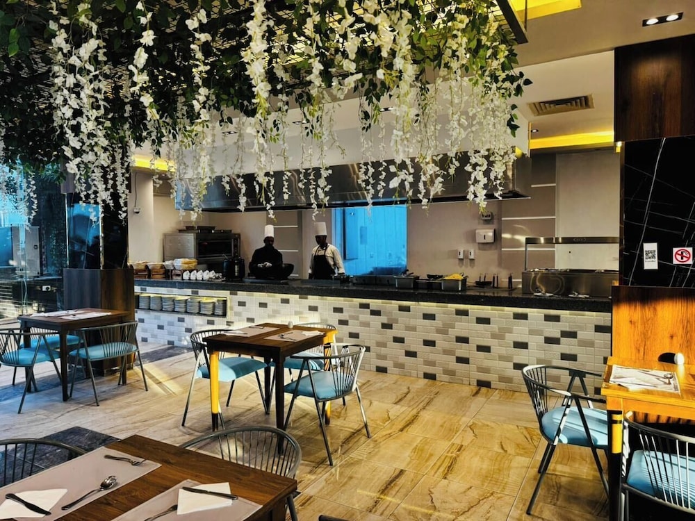 elite sea sky hotel