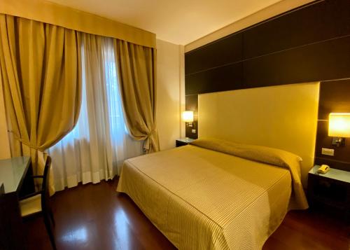 Hotel Kristall,Lombardy>>Corsico,3 star