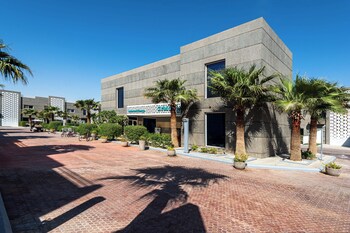 renium al qairawan resort riyadh