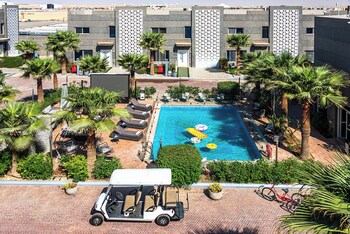 renium al qairawan resort riyadh