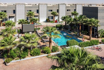 renium al qairawan resort riyadh
