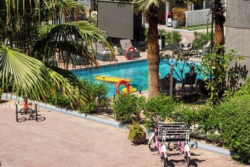 renium al qairawan resort riyadh