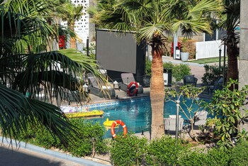 renium al qairawan resort riyadh