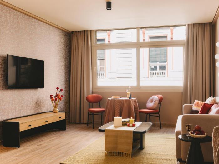 saint j hotel by brassbell