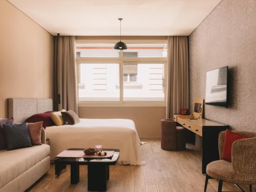 saint j hotel by brassbell