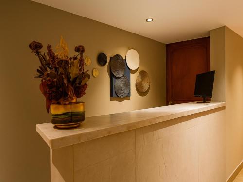 collection o hotel concreta 199 mexico city