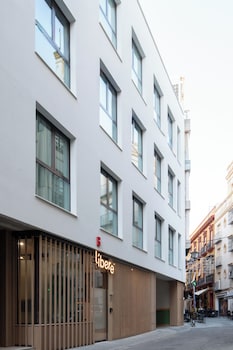 libere seville plaza nueva