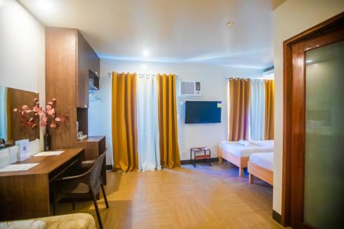 hotel naer