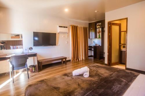hotel naer