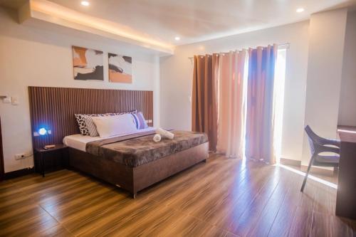 hotel naer