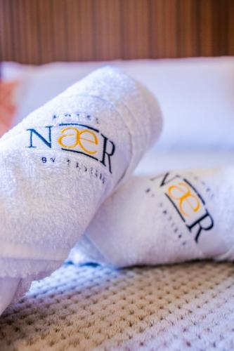 hotel naer
