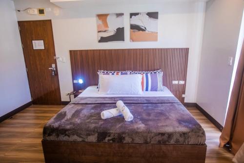 hotel naer