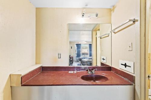 luxury inn by hotel o hattiesburg ms