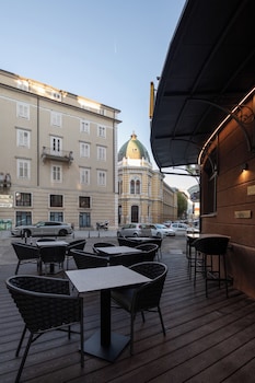 boutique hotel opera