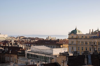 boutique hotel opera