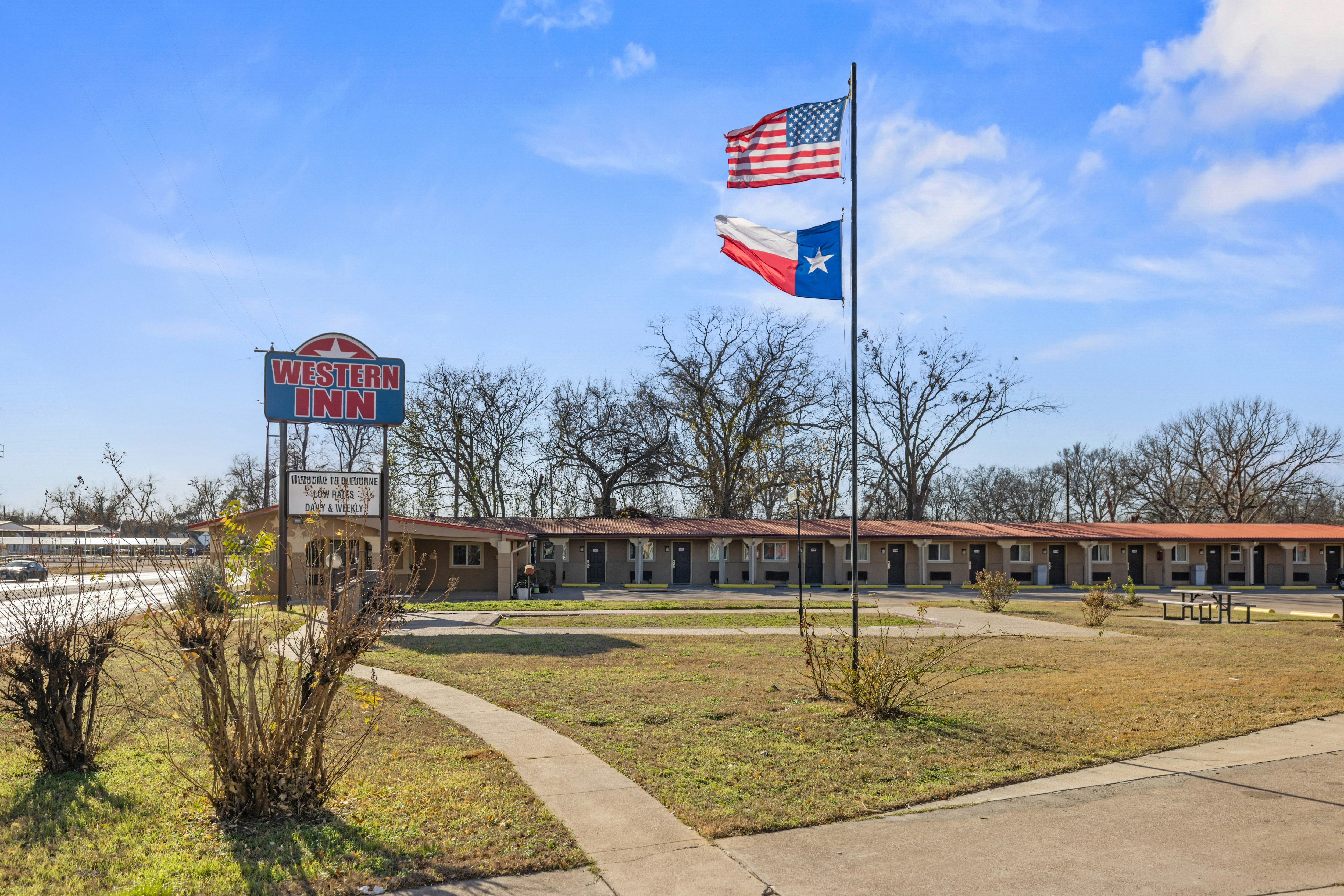 western inn by capital o cleburne tx