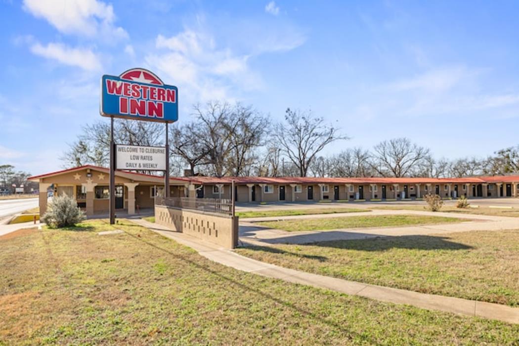 western inn by capital o cleburne tx