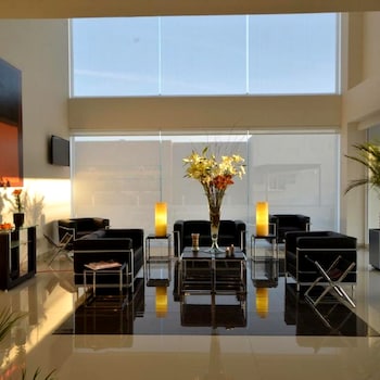 hotel lois express monterrey aeropuerto la fe