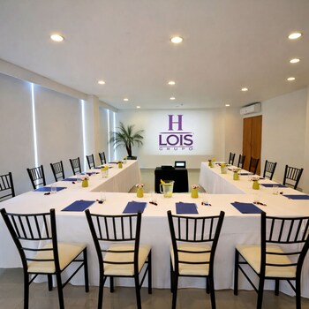 hotel lois express monterrey aeropuerto la fe