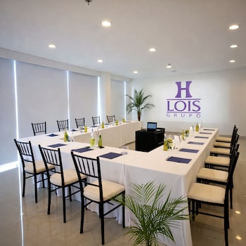 hotel lois express monterrey aeropuerto la fe