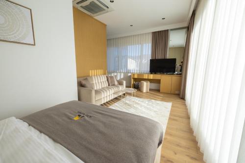 hotel allegra