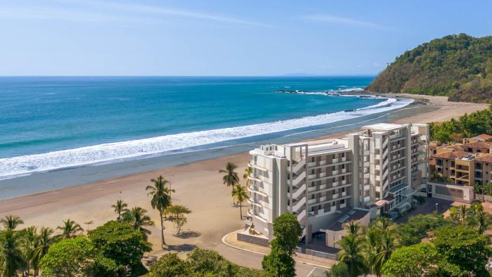 claritas beach bar and resort