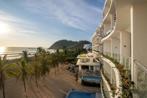 claritas beach bar and resort