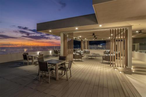 claritas beach bar and resort
