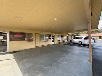 Budget Host Inn Ocala Near I-75 By Hotel O,,2 star