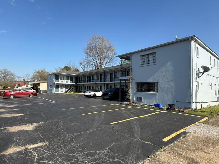 railroad inn amory near tupelo ms
