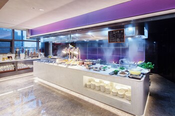 novotel living yunnan dianchi times