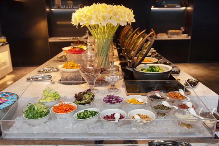 novotel living yunnan dianchi times